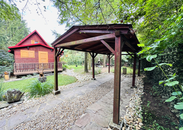 Na predaj rekreačná chata v srdci Skalických hôr .