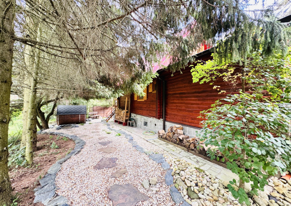 Na predaj rekreačná chata v srdci Skalických hôr .