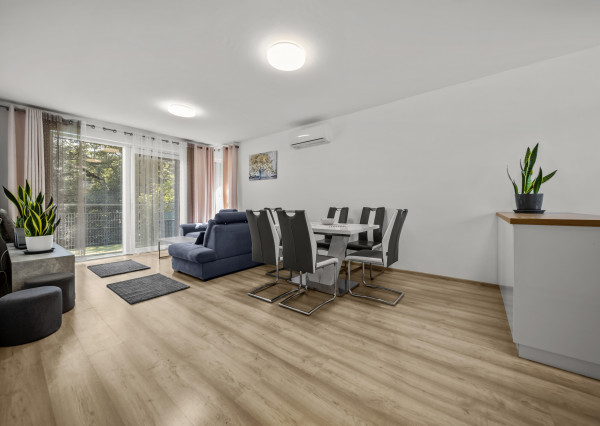 Prenájom priestranného 5-izbového rodinného domu pri lese v Dúbravke