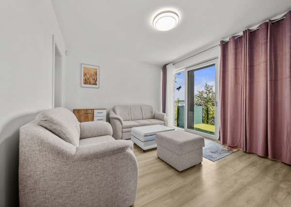 Prenájom priestranného 5-izbového rodinného domu pri lese v Dúbravke