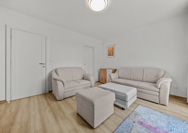 Prenájom priestranného 5-izbového rodinného domu pri lese v Dúbravke