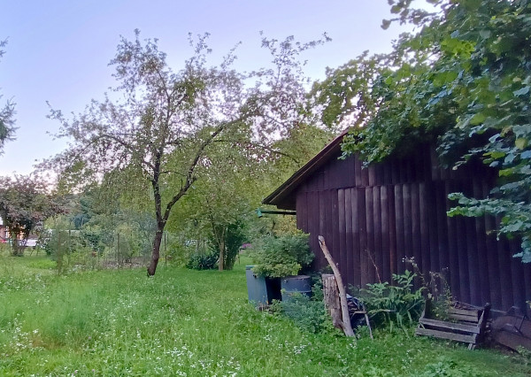 PREDAJ záhrady za Ťahanovským tunelom s chatkou