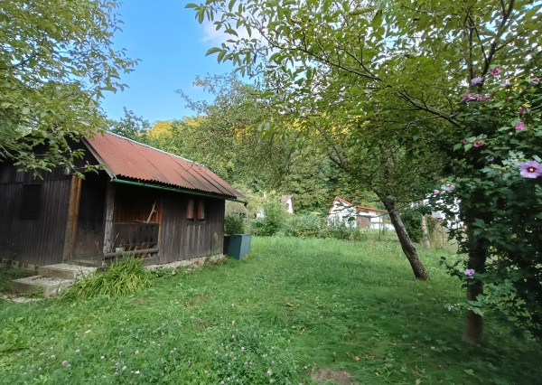 PREDAJ záhrady za Ťahanovským tunelom s chatkou