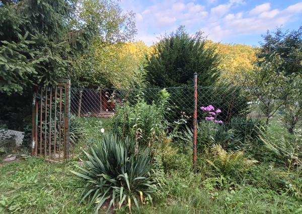 PREDAJ záhrady za Ťahanovským tunelom s chatkou