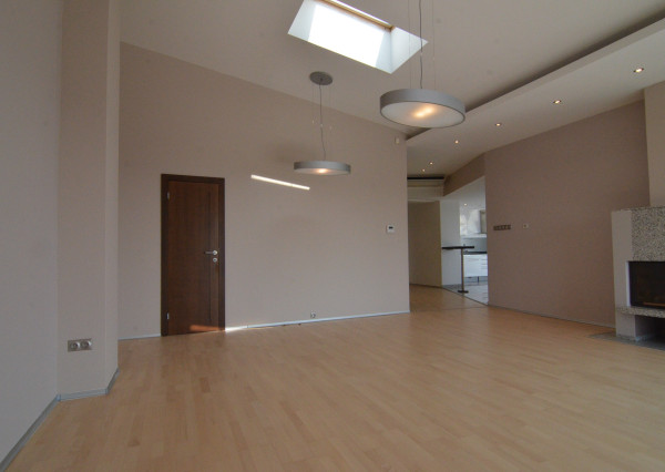 Predaj nadštandardne veľkého 3 izbového bytu s nádherným výhľadom na Bratislavu