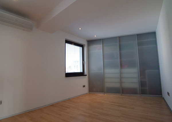 Predaj nadštandardne veľkého 3 izbového bytu s nádherným výhľadom na Bratislavu