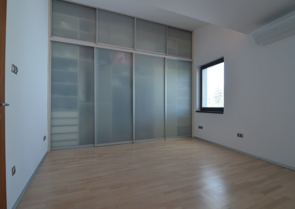 Predaj nadštandardne veľkého 3 izbového bytu s nádherným výhľadom na Bratislavu