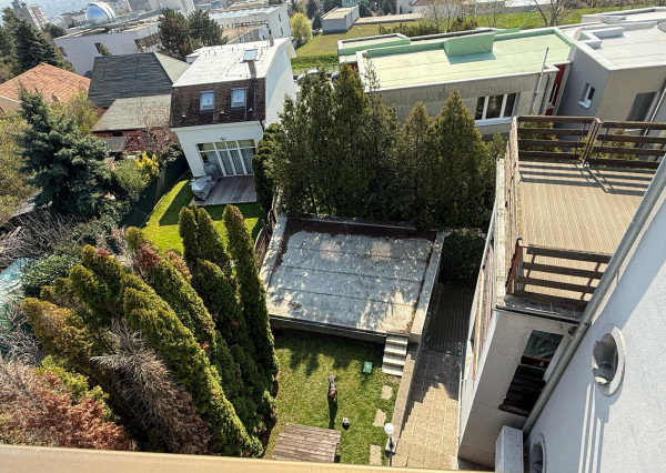 Predaj nadštandardne veľkého 3 izbového bytu s nádherným výhľadom na Bratislavu