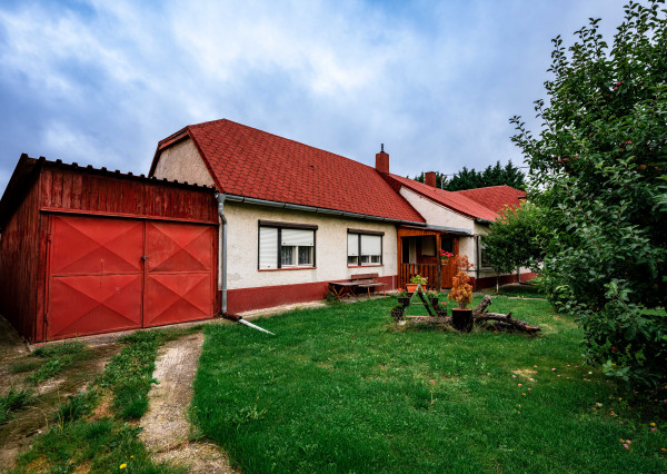 5 izbový RD s veľkým nádherným pozemkom na predaj v Rovinke