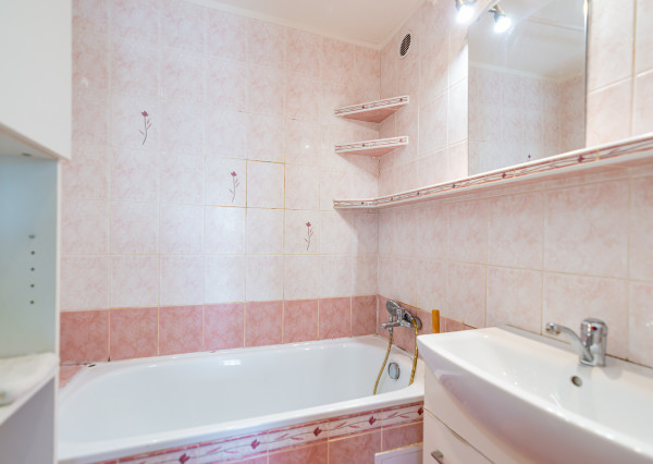 NA PREDAJ - 3-izbový byt s loggiou v Starej Turej