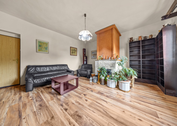 Na predaj 3 izbový rodinný dom v Lehniciach