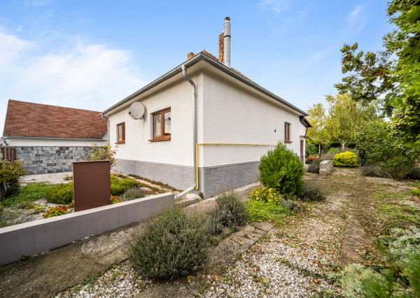 Na predaj 3 izbový rodinný dom v Lehniciach