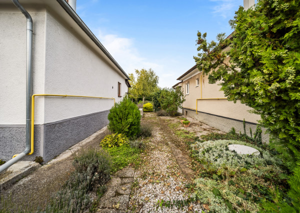 Na predaj 3 izbový rodinný dom v Lehniciach