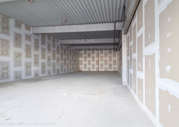 Spišská Nová Ves -obchodný priestor 300m2 NA PRENÁJOM+video