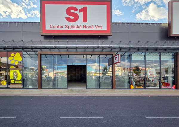 Spišská Nová Ves -obchodný priestor 300m2 NA PRENÁJOM+video