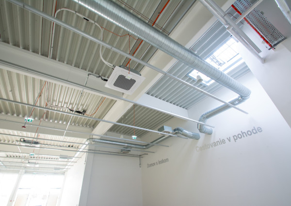 Spišská Nová Ves -obchodný priestor 300m2 NA PRENÁJOM+video