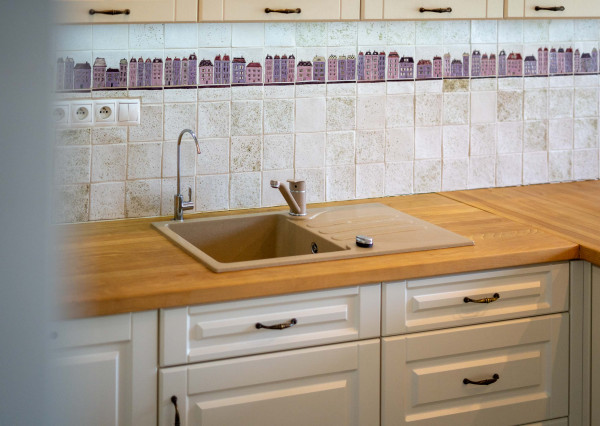 PREDAJ 4 izb rodinného domu s garážou, Tri Vody I., Malinovo