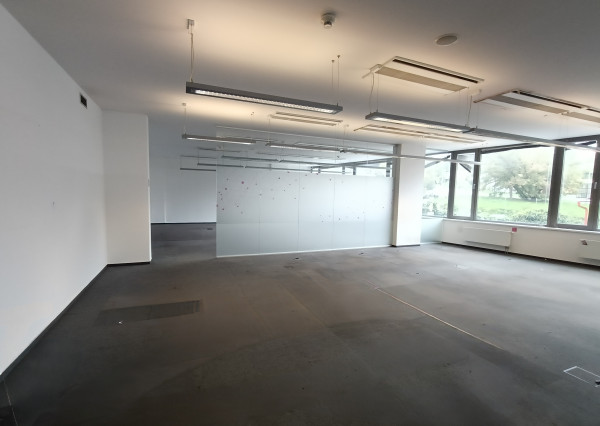 Kancelárske priestory v bussines centre na prenájom 271m2