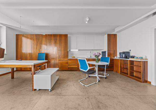 PREDAJ: 1-izbový apartmán 49 m² na začiatku Petržalky