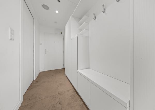 PREDAJ: 1-izbový apartmán 49 m² na začiatku Petržalky