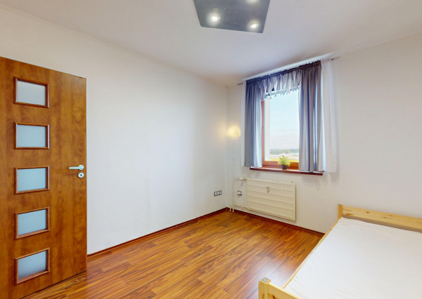 PREDAJ 4 izb. bytu Jilemnického ul., Dunajská Streda, balkón