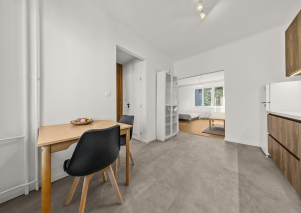 Na predaj priestranný 1-izbový byt po kompletnej rekonštrukcii na Vajnorskej ulici, Bratislava - Nové Mesto