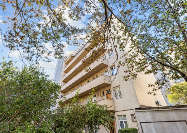 Na predaj priestranný 1-izbový byt po kompletnej rekonštrukcii na Vajnorskej ulici, Bratislava - Nové Mesto