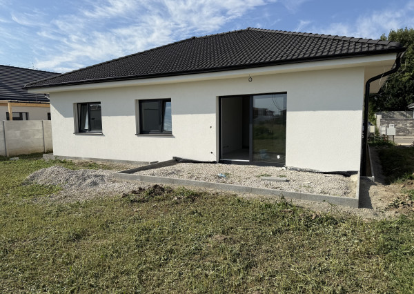 4 izbová NOVOSTAVBA v Cíferi na predaj v štandarde