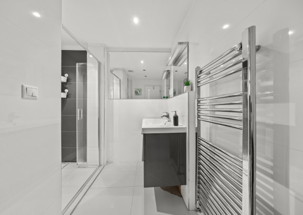 Na predaj elegantný 4 izbový mezanín s terasou pri Horskom parku