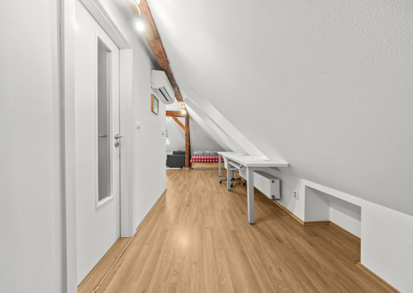 Na predaj elegantný 4 izbový mezanín s terasou pri Horskom parku