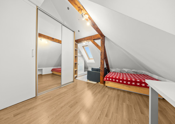 Na predaj elegantný 4 izbový mezanín s terasou pri Horskom parku