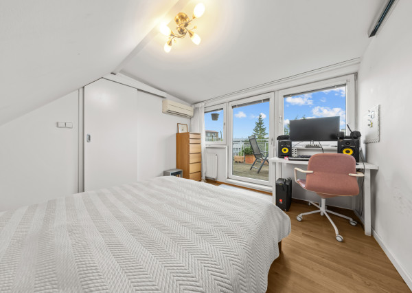 Na predaj elegantný 4 izbový mezanín s terasou pri Horskom parku