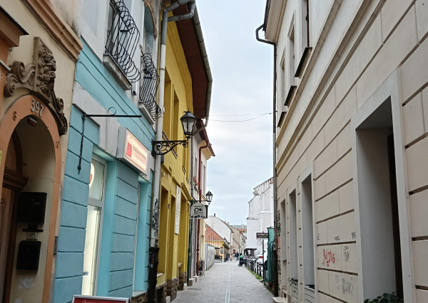 3i byt v historickom centre Košíc s terasou - pôvodný stav