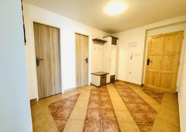 Na prenájom 2-izbový zariadený byt v Holíči – ul. Sasinkova.