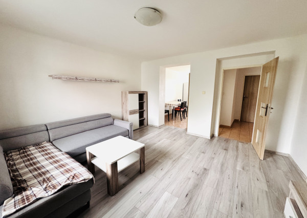 Na prenájom 2-izbový zariadený byt v Holíči – ul. Sasinkova.