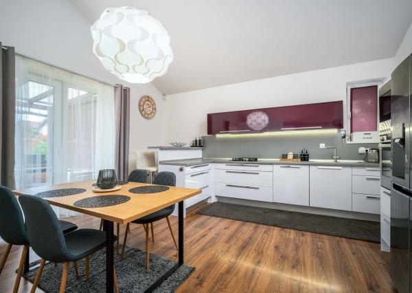 PRENÁJOM 4 izb. rodinného domu, Púpavová ul., Pezinok