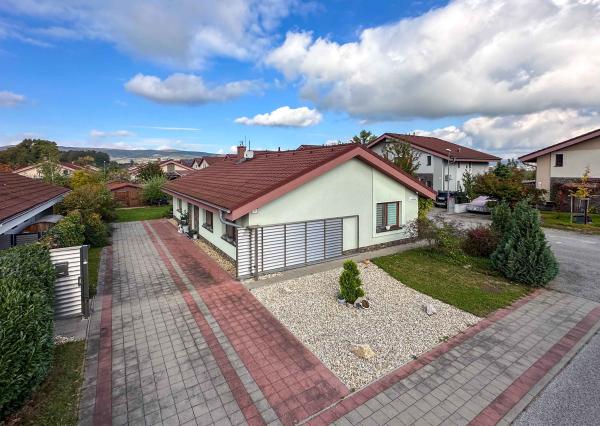 PRENÁJOM 4 izb. rodinného domu, Púpavová ul., Pezinok