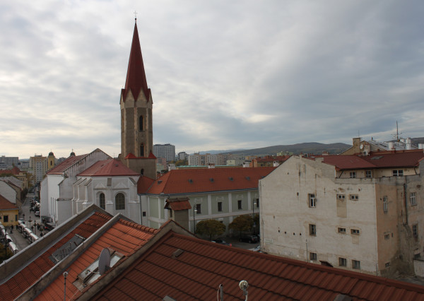 3i byt v historickom centre Košíc s terasou - pôvodný stav