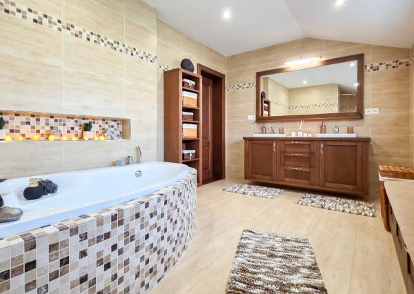 SPIŠSKÝ HRHOV- EXKLUZÍVNY rodinný dom s PROFI záhradou