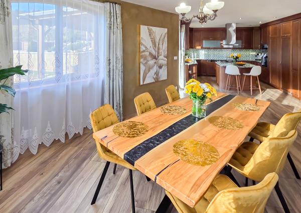 SPIŠSKÝ HRHOV- EXKLUZÍVNY rodinný dom s PROFI záhradou