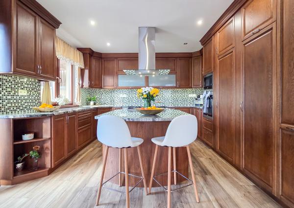 SPIŠSKÝ HRHOV- EXKLUZÍVNY rodinný dom s PROFI záhradou