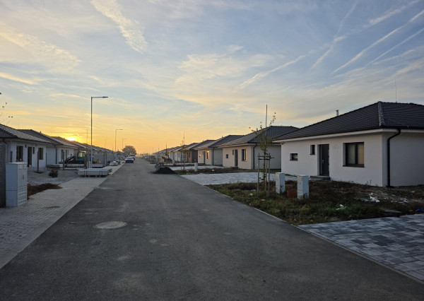 projekthviezda.sk Posledné RD na Javorovej vo Hviezdoslavove