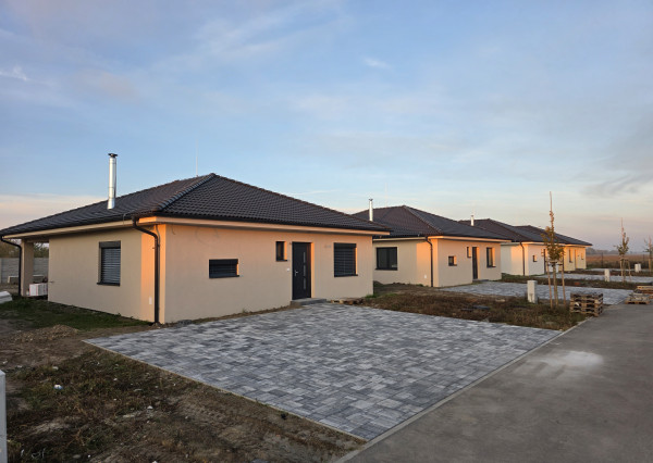 projekthviezda.sk Posledné RD na Javorovej vo Hviezdoslavove