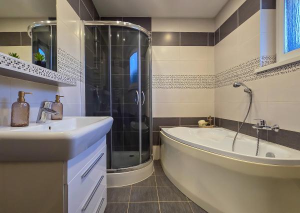 REZERVOVANÉ!SPIŠSKÝ HRHOV 4-izbový rodinný dom na PREDAJ