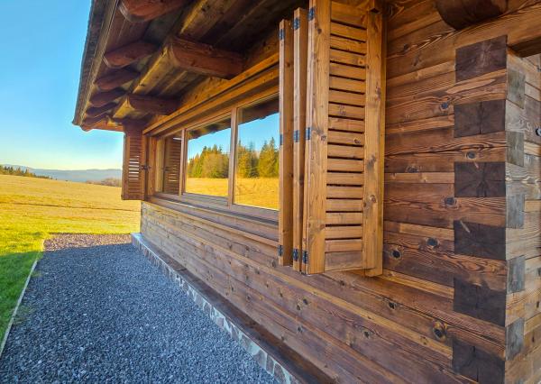 LUXUSNÉ zrubové chalupy s výhľadom na Kriváň (obec Východná)