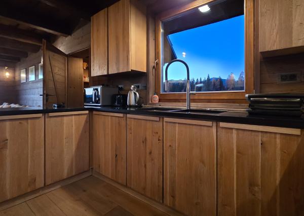 LUXUSNÉ zrubové chalupy s výhľadom na Kriváň (obec Východná)