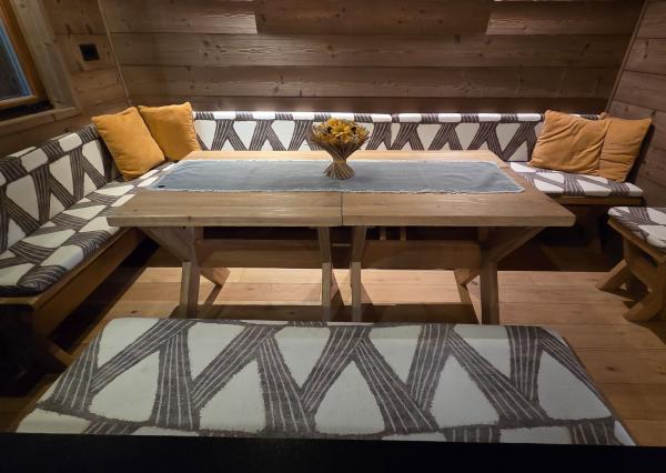 LUXUSNÉ zrubové chalupy s výhľadom na Kriváň (obec Východná)