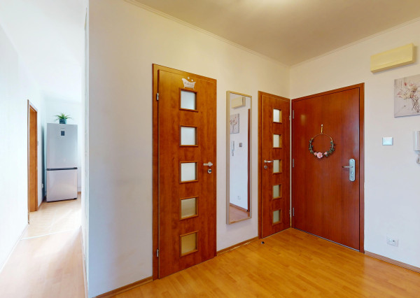 PREDAJ 4 izb. bytu Jilemnického ul., Dunajská Streda, loggia