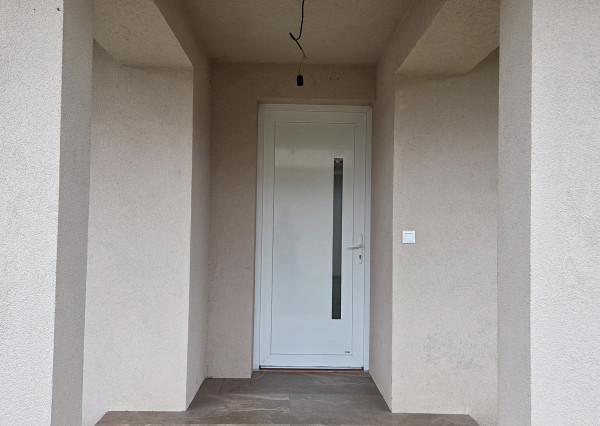 Predaj rodinných domov v obci Čečínska Potôň