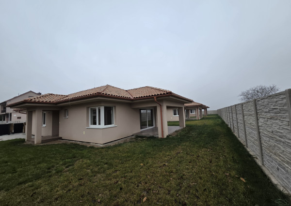 Predaj rodinných domov v obci Čečínska Potôň